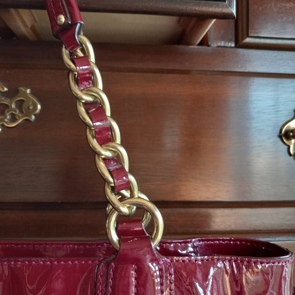 COACH  Shoulder Tote  Bag  Chelsea Patent Leather Red  Authentic - Picture 4 of 14